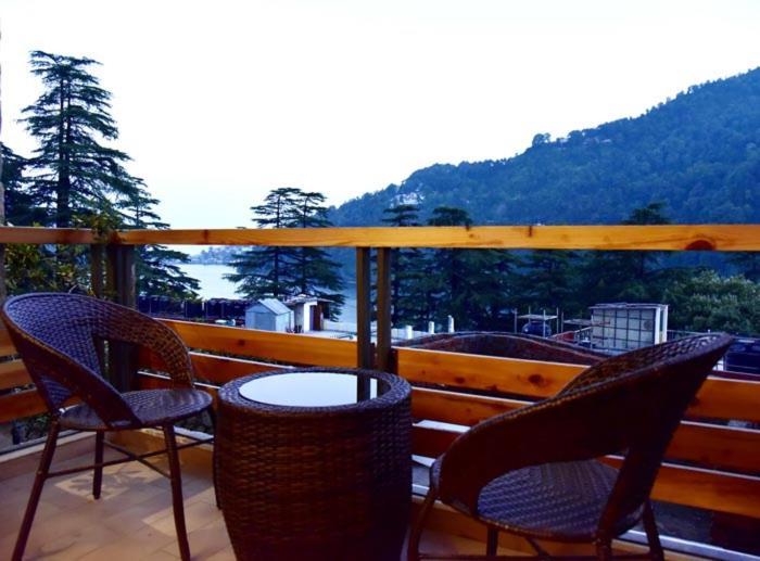Season Hotel 나이니탈 외부 사진